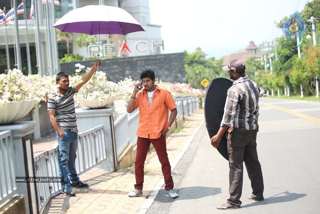 Vinodam 100 Percent Movie New Stills - 8 / 31 photos