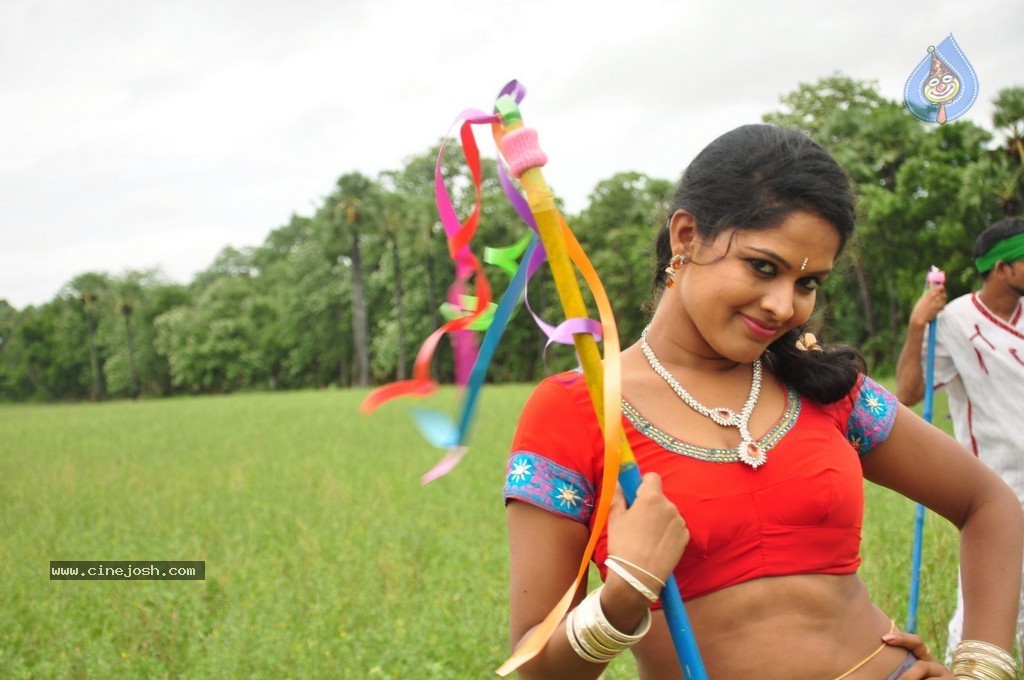 Vinuravema Movie Stills - 7 / 95 photos