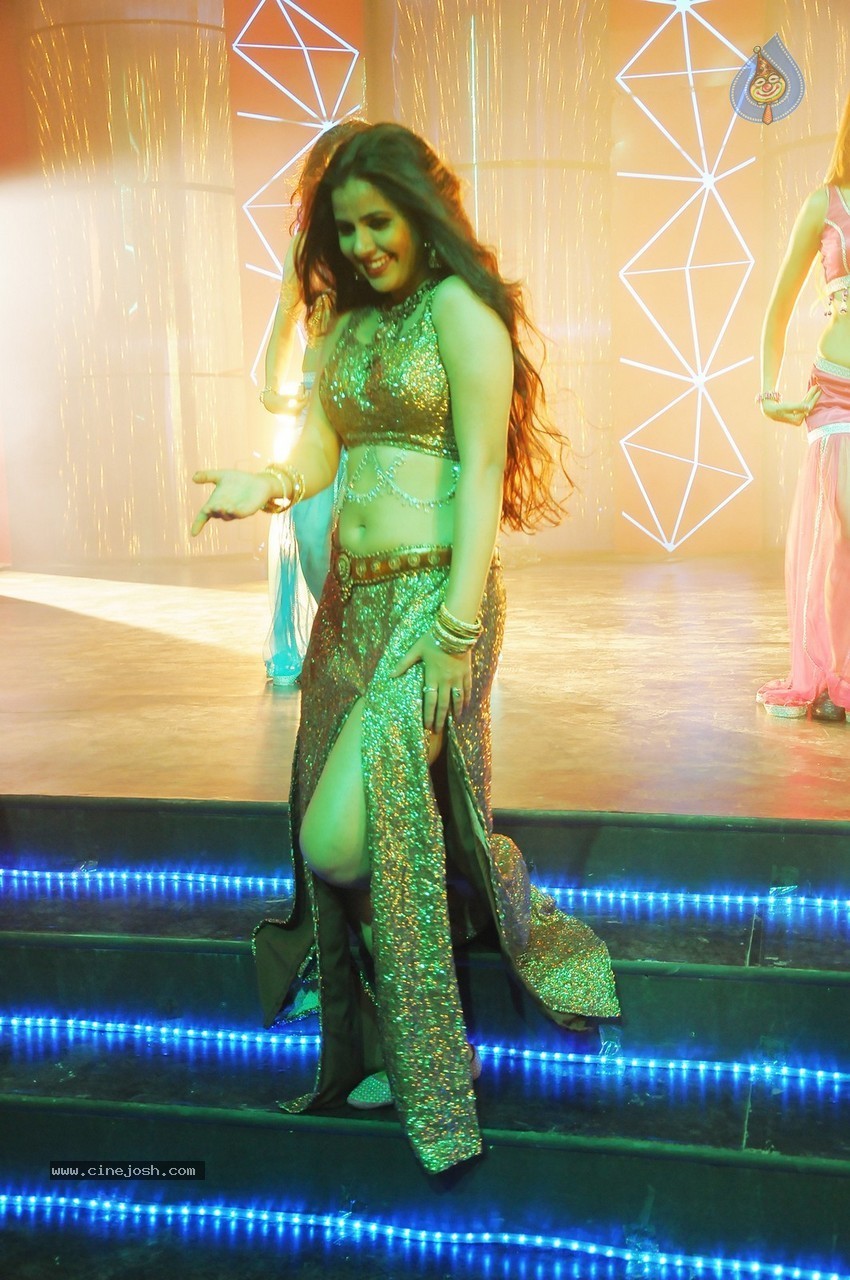 Where is Vidya Balan Item Song Stills - 6 / 27 photos