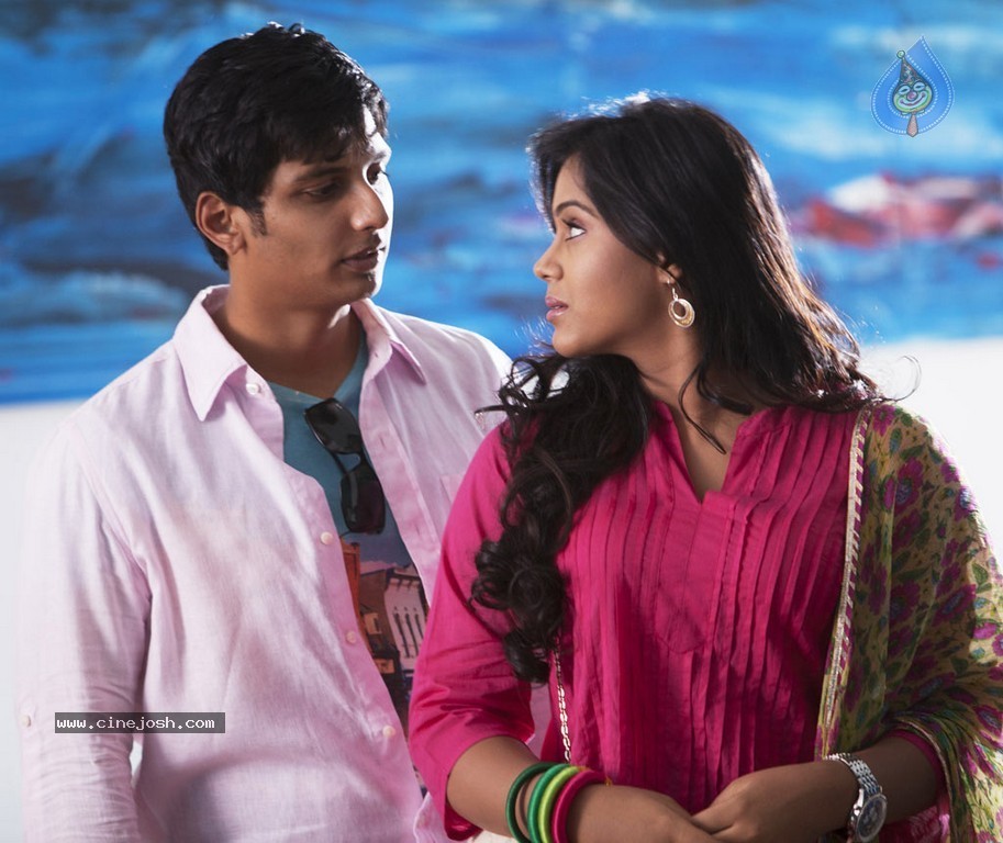 Yaan Tamil Movie New Stills - 21 / 31 photos