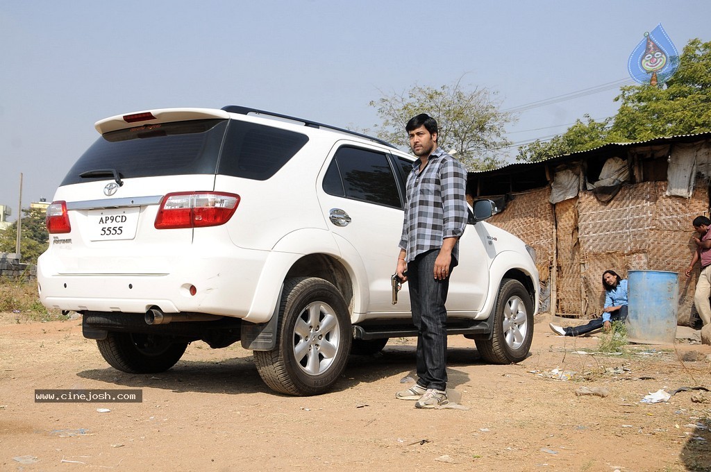 Yuganiki Okkadu oKka Primikudu Movie New Stills - 21 / 30 photos