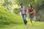 Adhu Vera Idhu Vera Tamil Movie Photos - 8 of 33