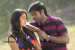 Adhu Vera Idhu Vera Tamil Movie Photos - 11 of 57