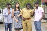 Adhu Vera Idhu Vera Tamil Movie Stills - 15 of 18