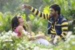 Adhu Vera Idhu Vera Tamil Movie Stills - 3 of 11