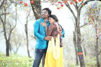Adra Machan Visilu Tamil Film Pics - 9 of 18