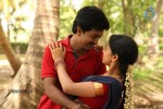 En Nenjai Thottaye Tamil Movie Stills - 35 of 46