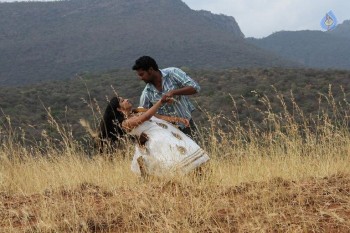 Ennai Piriyadhey Tamil Movie Photos - 33 of 41