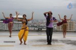 Ennamo Edho Tamil Movie New Photos - 14 of 24