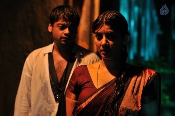 Ennul Aayiram Tamil Film Photos - 10 of 35