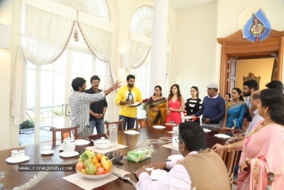 F2 Fun And Frustration Movie Working Stills - 8 of 8