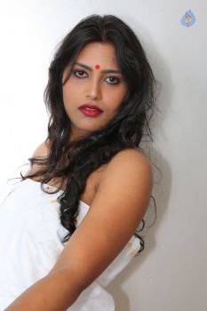 Itlu Mee Saroja Movie Photos - 4 of 9