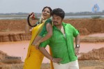 Kanniyum Kaalaiyum Sema Kadhal Tamil Movie Photos - 12 of 24