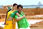 Kanniyum Kaaliyum Sema Kaadhal Tamil Movie Stills - 3 of 31