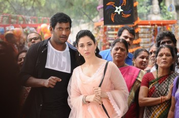 Kaththi Sandai Tamil Movie Pics - 27 of 35