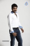 maanathi-mayam-seithai-tamil-movie-stills-n-walls