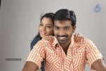 naduvula-konjam-pakkatha-kaanom-tamil-movie-stills