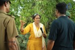 Nerungi Vaa Muthamidathe Tamil Movie Stills - 77 of 108