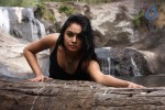 netru-indru-tamil-movie-hot-stills