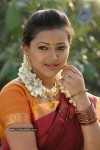Swetha Basu,Uday Kiran - Nuvvekkadunte Nenakkadunta Movie  - 35 of 45