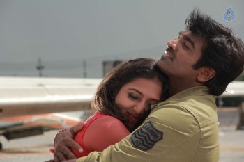 Rekka Tamil Film Photos - 14 of 17