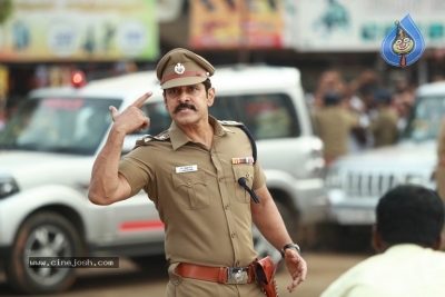 Saamy Square Movie Photos - 9 of 17