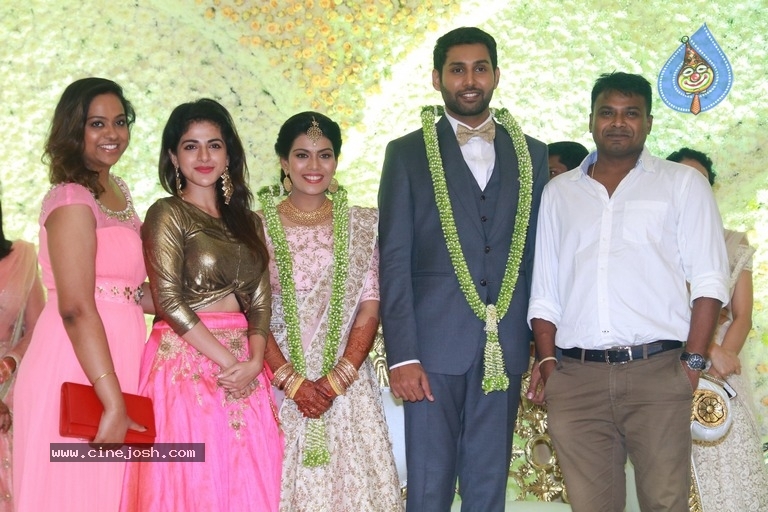 Aadhav Kannadasan - Vinodhnie Wedding Reception Photos - 9 / 21 photos