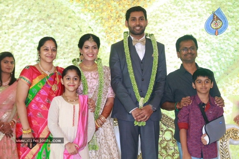 Aadhav Kannadasan - Vinodhnie Wedding Reception Photos - 10 / 21 photos