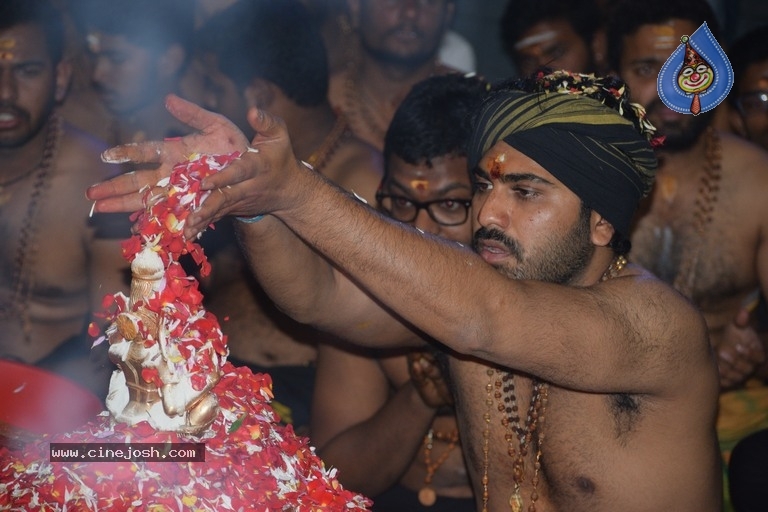 Actor Sharwanand Conduct Ayyappa Swamy Pooja At Film Nagar Temple - 8 / 20 photos