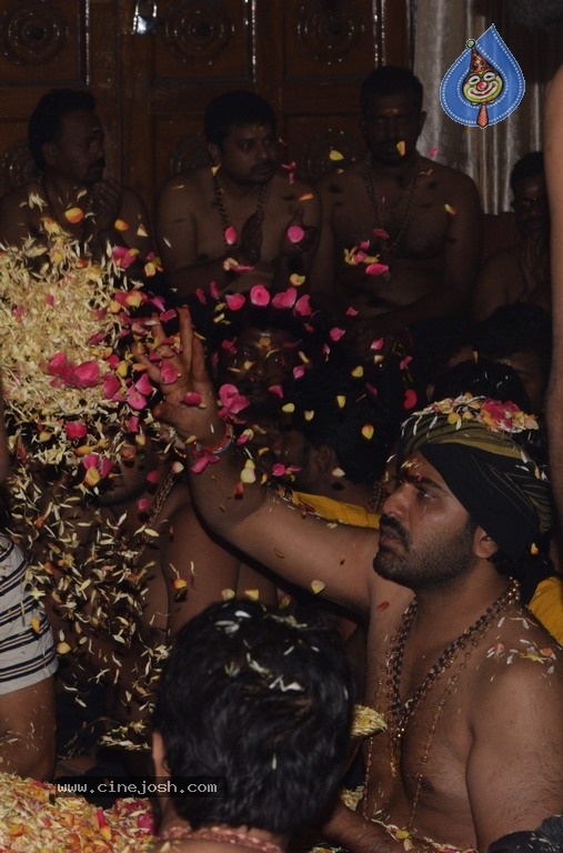 Actor Sharwanand Conduct Ayyappa Swamy Pooja At Film Nagar Temple - 14 / 20 photos