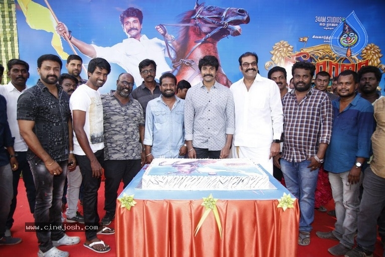 Actor Sivakarthikeyan Birthday Celebration Stills - 11 / 13 photos