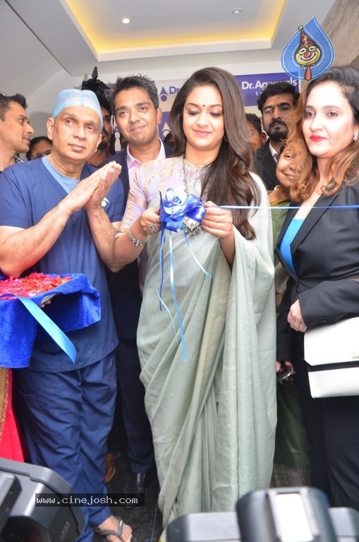 Actress Keerthy Suresh inaugurates The Velachery Centre - 17 / 17 photos