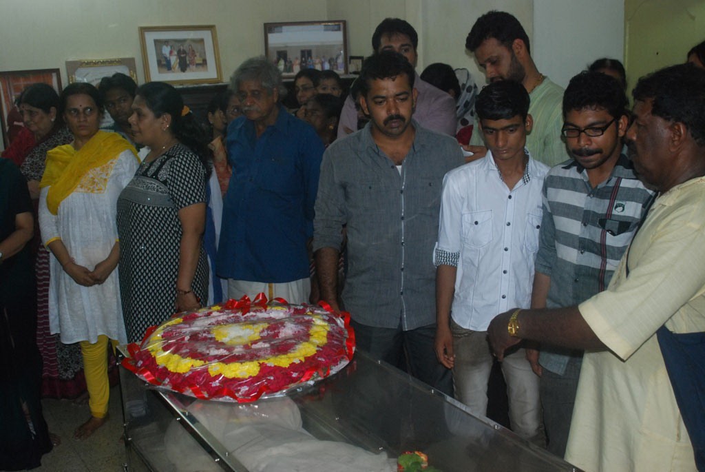 Actress Sukumari Condolences Photos - 29 / 72 photos