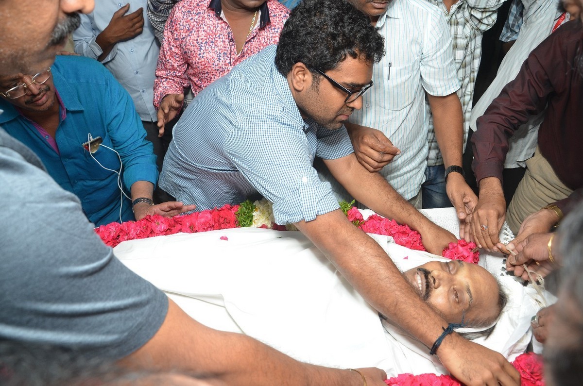 Ahuti Prasad Condolences Photos - 11 / 129 photos