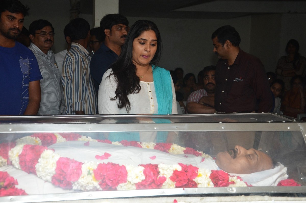 Ahuti Prasad Condolences Photos - 19 / 129 photos