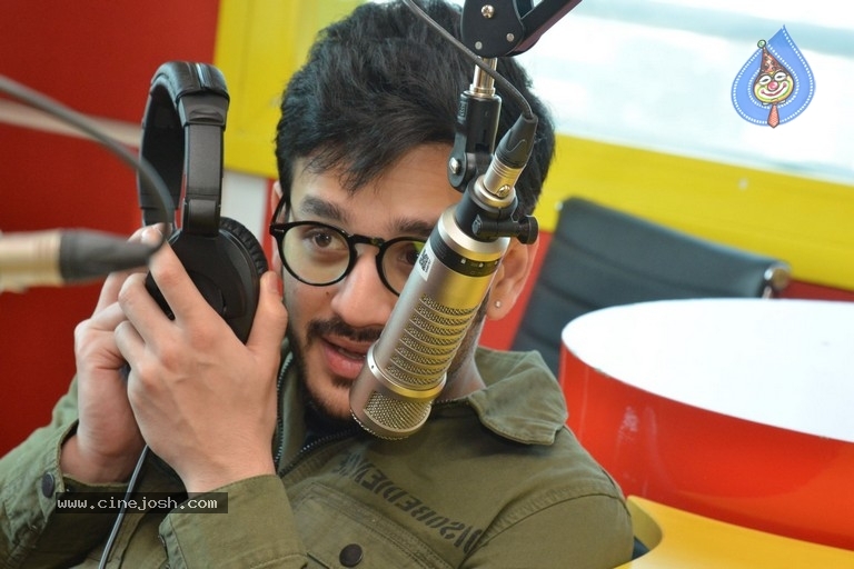 Akhil Akkineni at Radio Mirchi - 5 / 17 photos