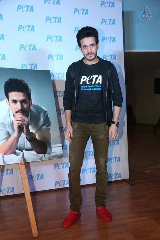 Akhil at PETA Event - 17 / 37 photos