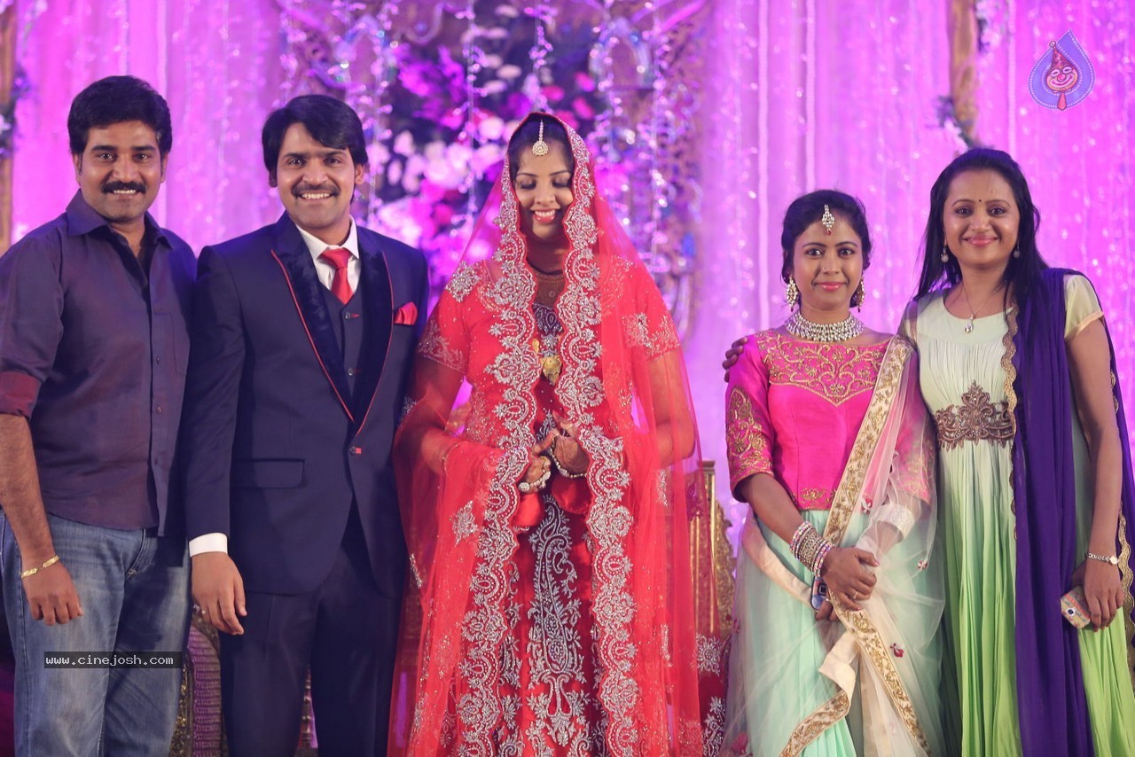 Celebs at Ali Brother Khayum Wedding Reception 01 - 10 / 19 photos