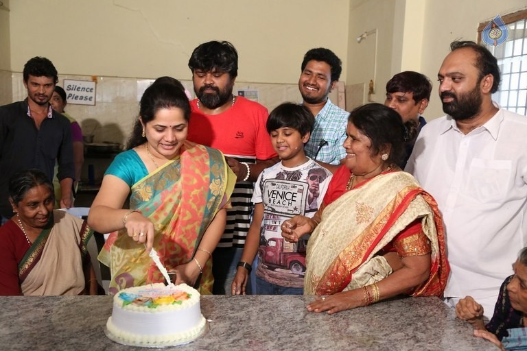 Amma Rajasekhar Birthday Celebrations - 16 / 31 photos