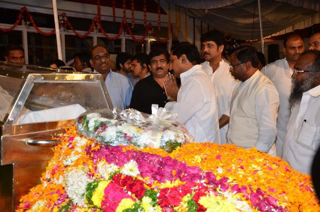 ANR Condolences Photos 07 - 13 / 86 photos