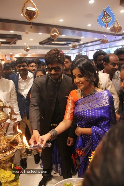 Anupama Parameswaran Inaugurates Subhamasthu Shopping Mall - 11 / 20 photos