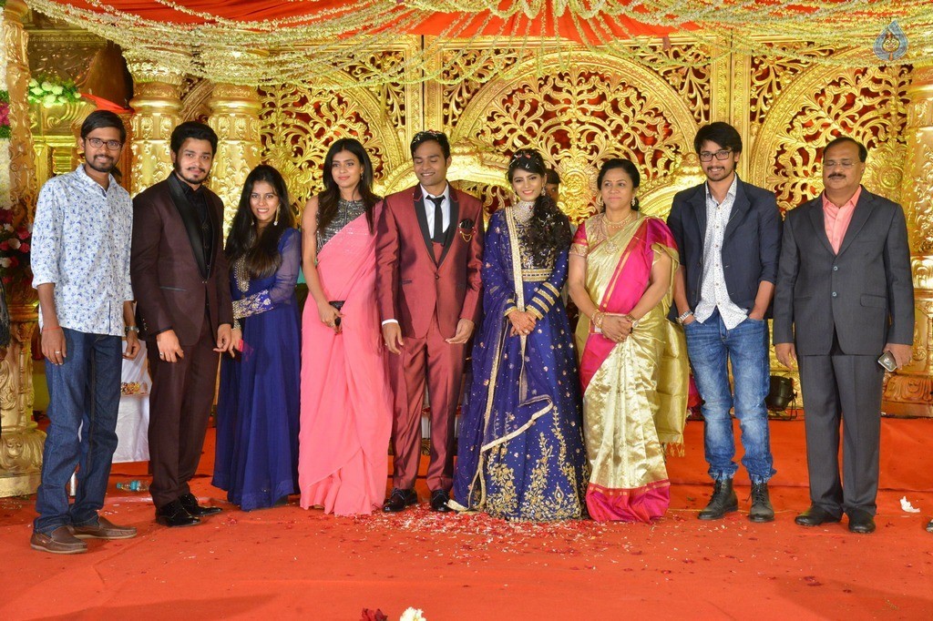 Bhuvan Sagar and Sindhusha Wedding Reception Photos - 5 / 124 photos