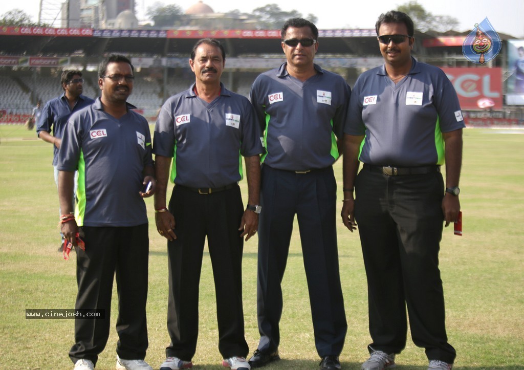 CCL 4 Final Karnataka Bulldozers Vs Kerala Strikers Match  - 3 / 132 photos