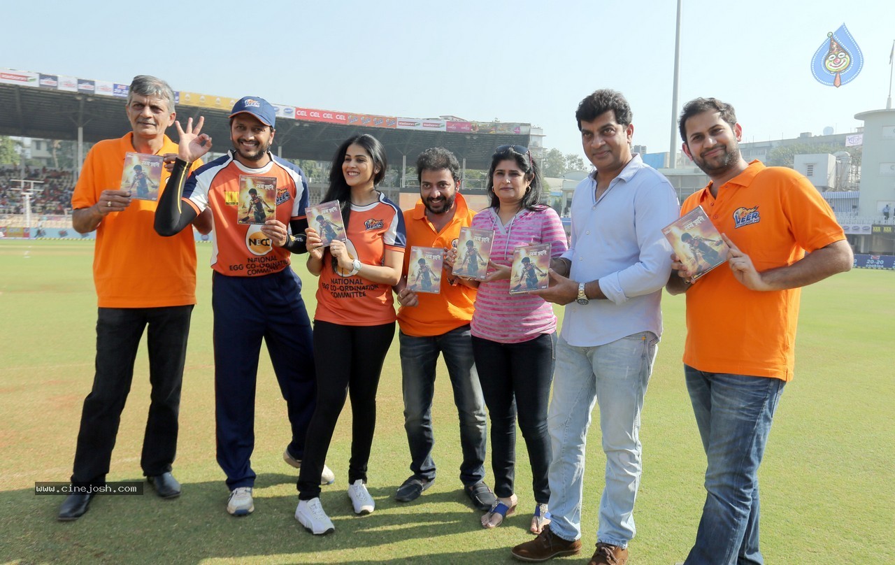 CCL 5 Mumbai Heroes Vs Veer Marathi Match - 10 / 83 photos