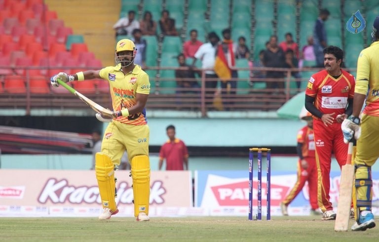 CCL 6 Telugu Warriors Vs Chennai Rhinos Match Photos - 6 / 126 photos