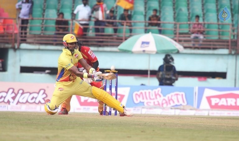 CCL 6 Telugu Warriors Vs Chennai Rhinos Match Photos - 10 / 126 photos