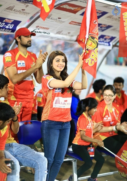 CCL 6 Telugu Warriors Vs Karnataka Bulldozers Match Photos - 17 / 63 photos