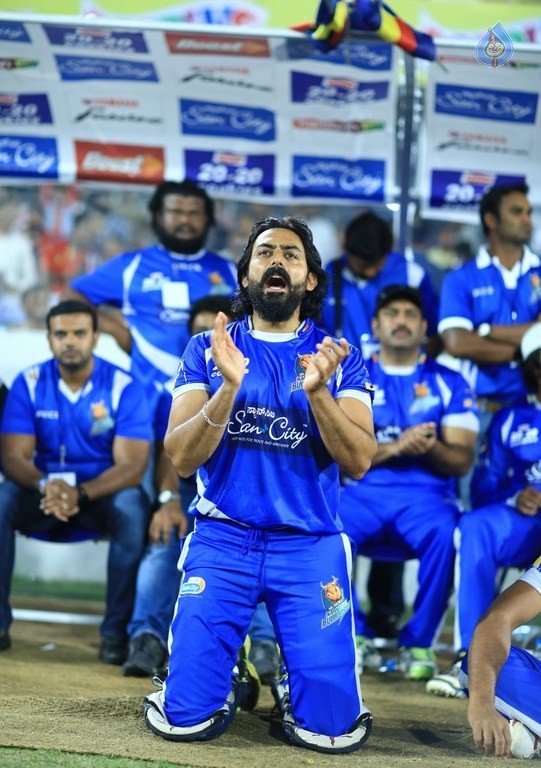 CCL 6 Telugu Warriors Vs Karnataka Bulldozers Match Photos - 19 / 63 photos