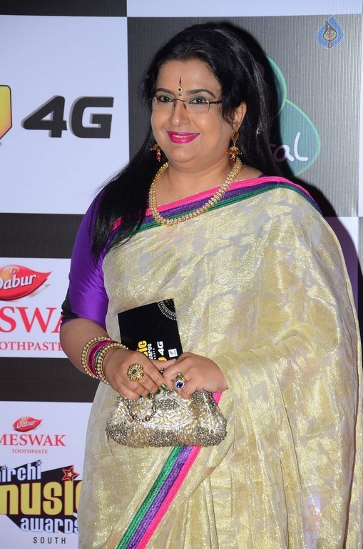 Celebrities at Mirchi Music Awards 2 - 15 / 60 photos