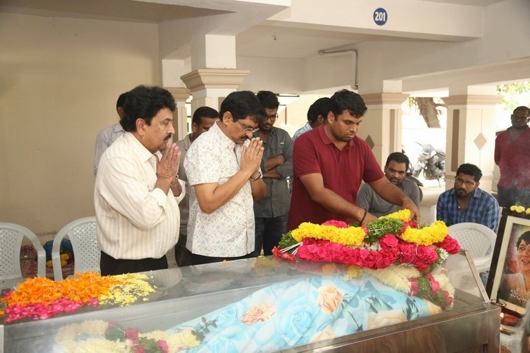 Celebrities Pay Homage To Director B Jaya Set 1 - 4 / 55 photos